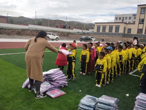 舐め犯し3波多野结衣