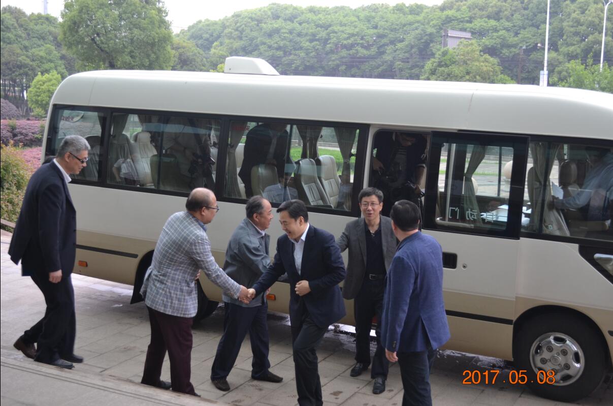 舐め犯し3波多野结衣