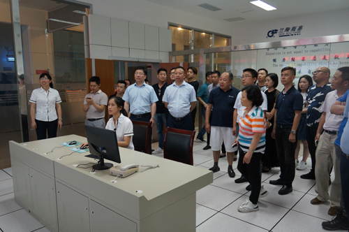 舐め犯し3波多野结衣