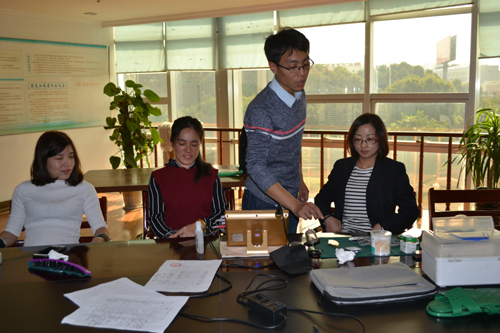 舐め犯し3波多野结衣