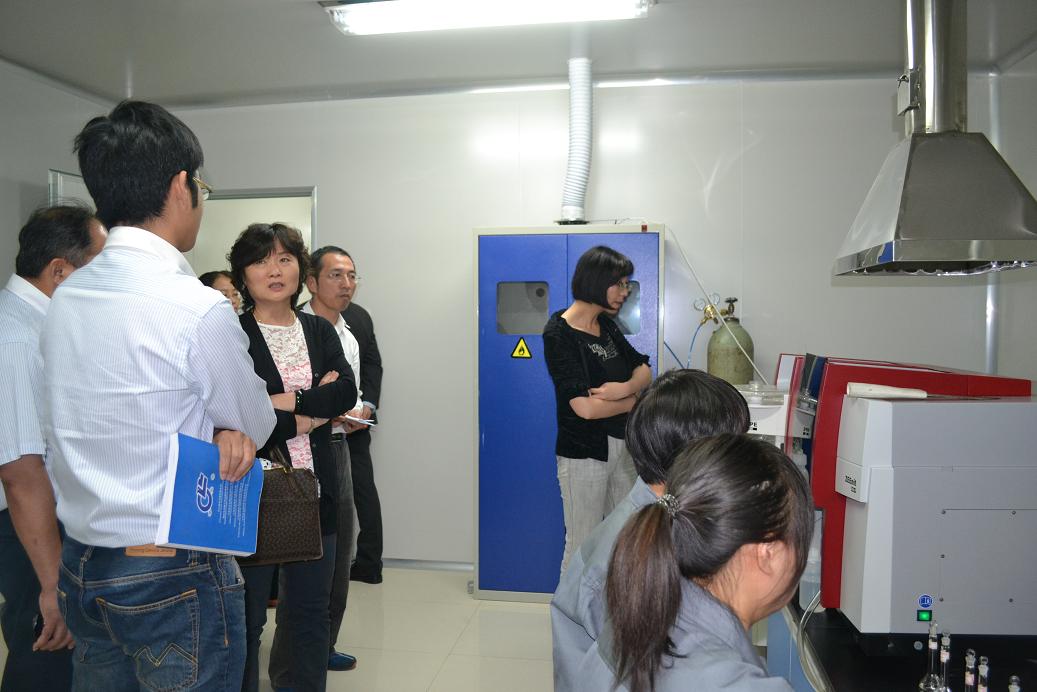 舐め犯し3波多野结衣