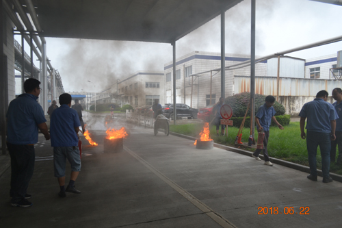 舐め犯し3波多野结衣