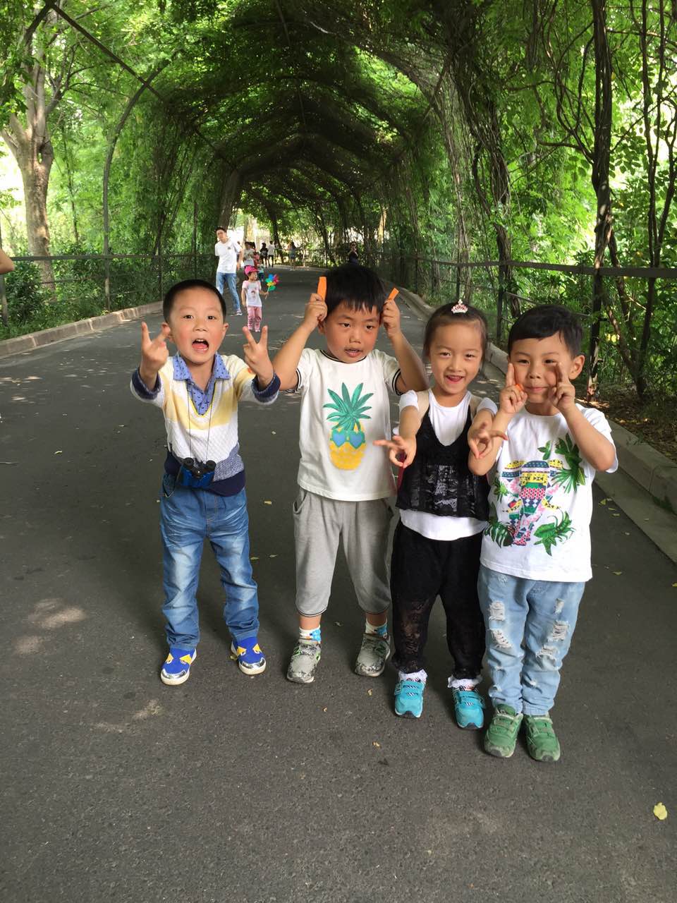 舐め犯し3波多野结衣