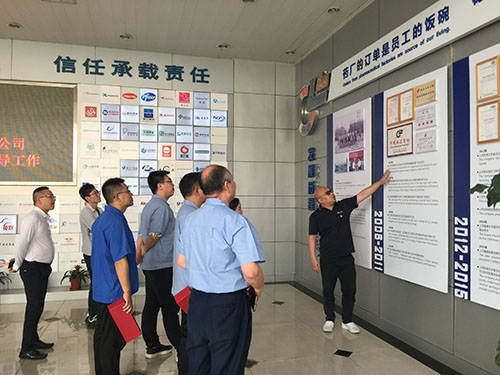 舐め犯し3波多野结衣