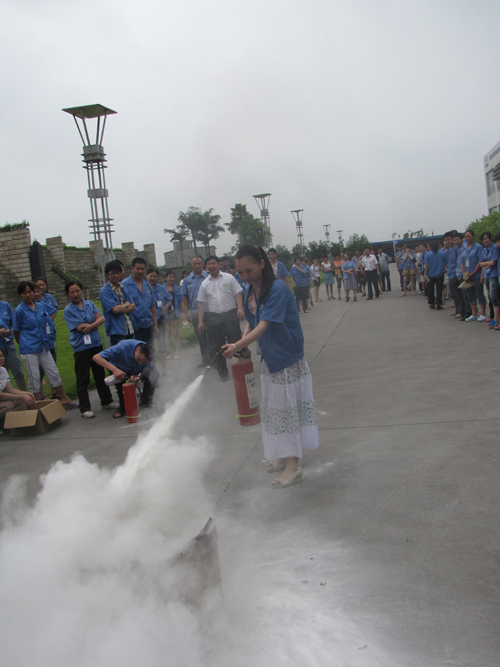 舐め犯し3波多野结衣