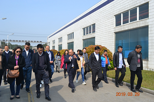 舐め犯し3波多野结衣