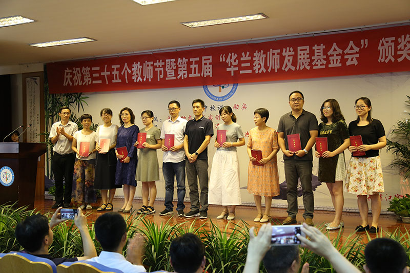 舐め犯し3波多野结衣