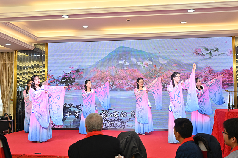 舐め犯し3波多野结衣