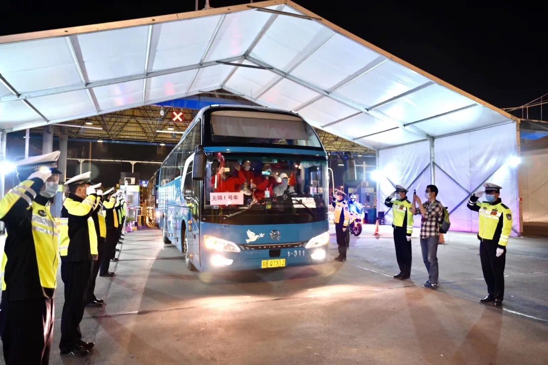 舐め犯し3波多野结衣