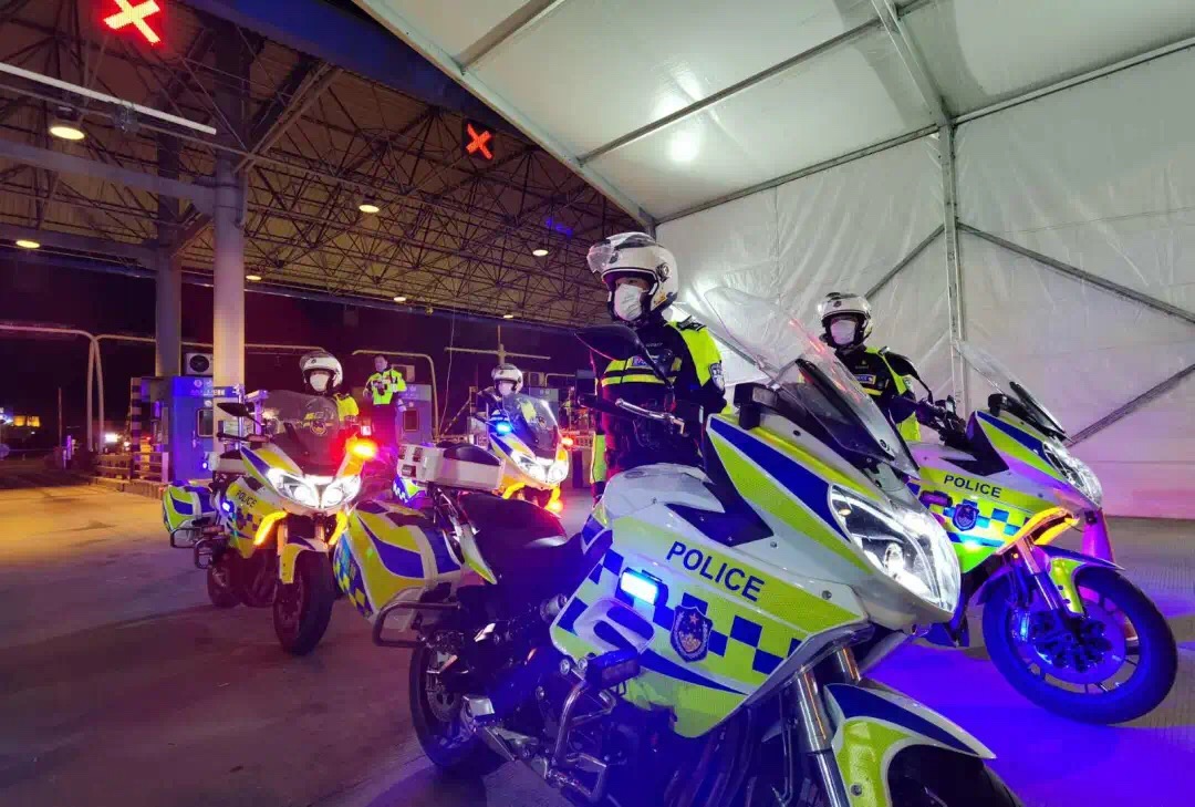 舐め犯し3波多野结衣