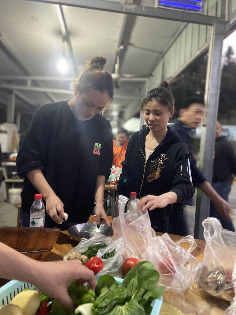 舐め犯し3波多野结衣