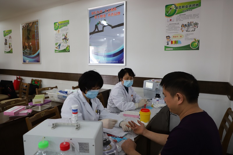 舐め犯し3波多野结衣