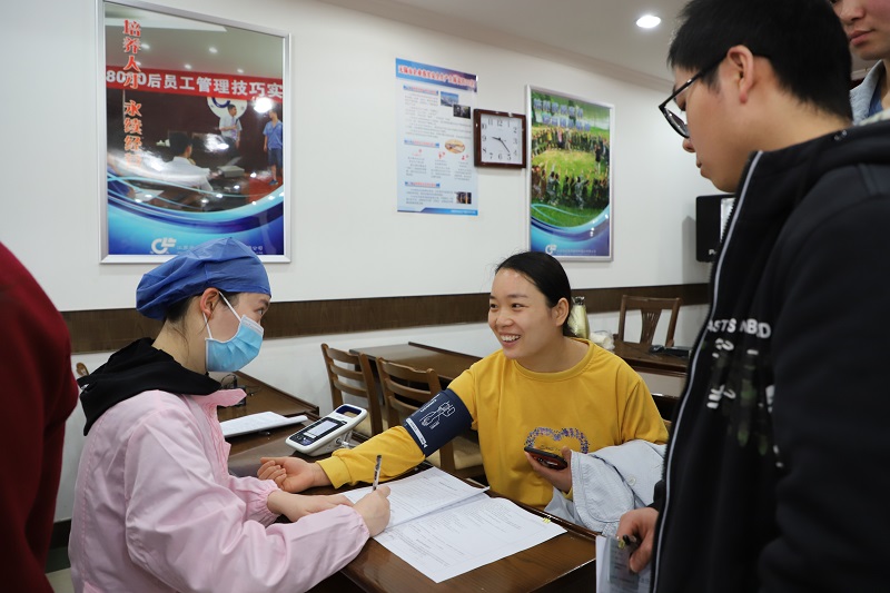 舐め犯し3波多野结衣