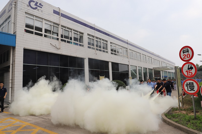 舐め犯し3波多野结衣