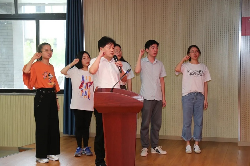 舐め犯し3波多野结衣