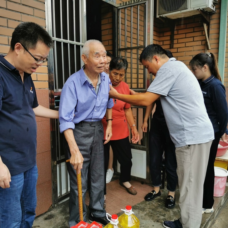 舐め犯し3波多野结衣