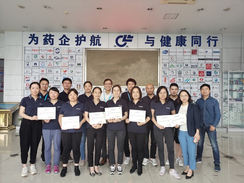 舐め犯し3波多野结衣