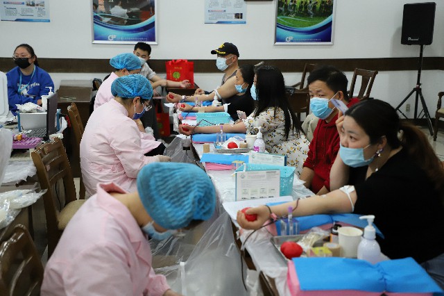 舐め犯し3波多野结衣