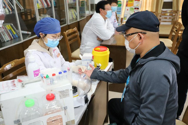 舐め犯し3波多野结衣