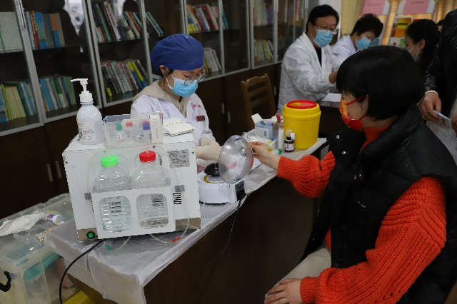 舐め犯し3波多野结衣