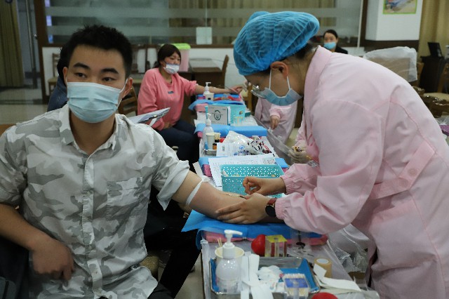 舐め犯し3波多野结衣