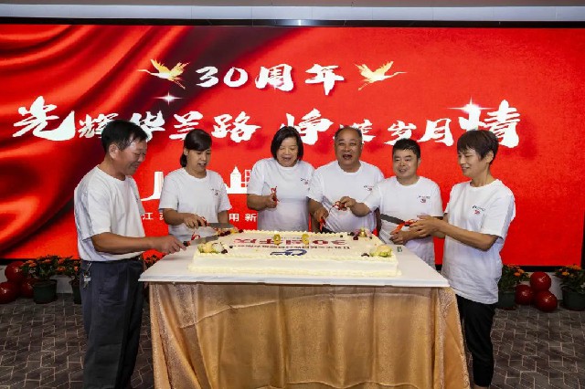 舐め犯し3波多野结衣