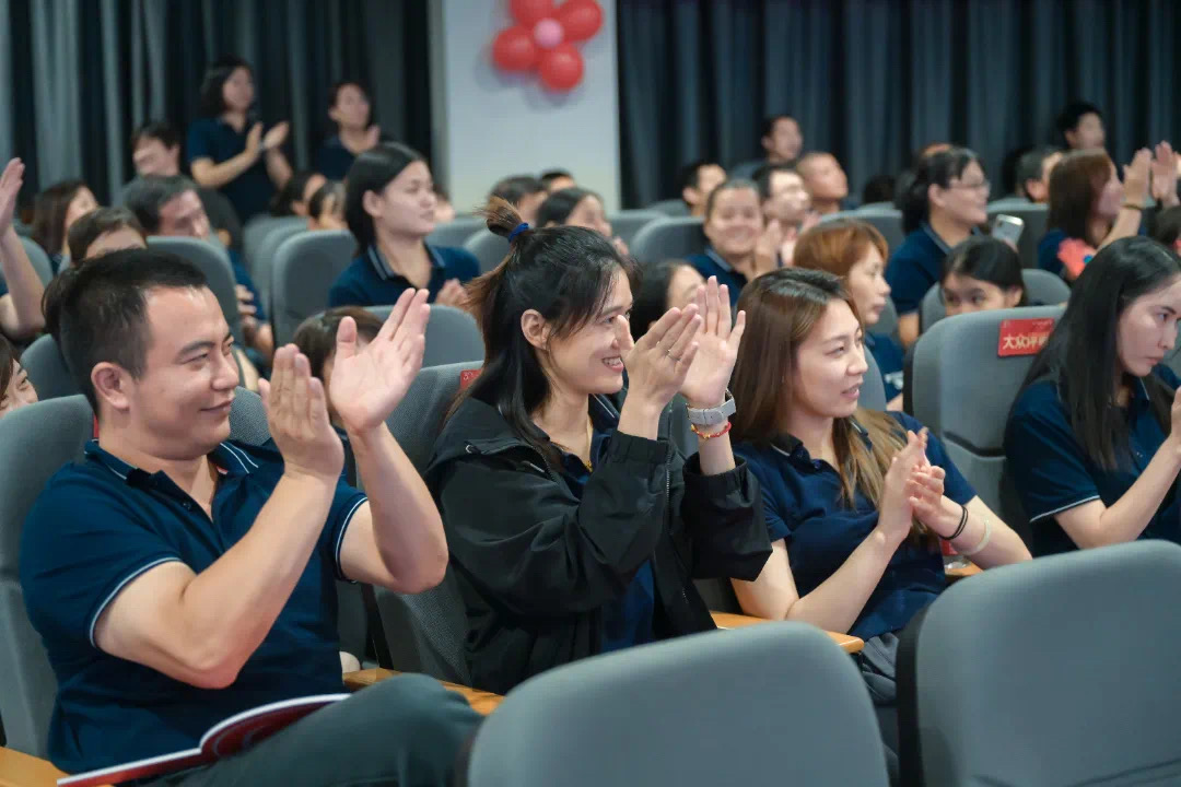 舐め犯し3波多野结衣