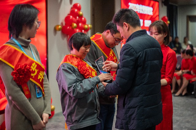 舐め犯し3波多野结衣