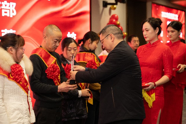 舐め犯し3波多野结衣