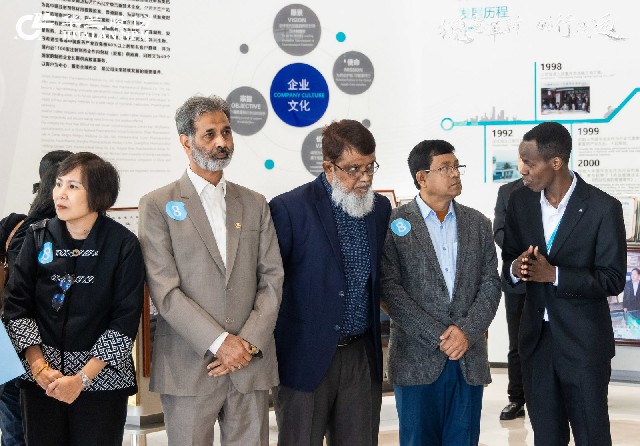 舐め犯し3波多野结衣