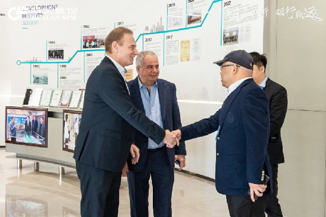 舐め犯し3波多野结衣