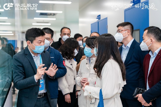 舐め犯し3波多野结衣