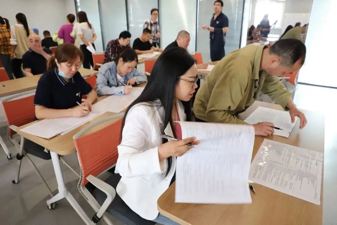 舐め犯し3波多野结衣