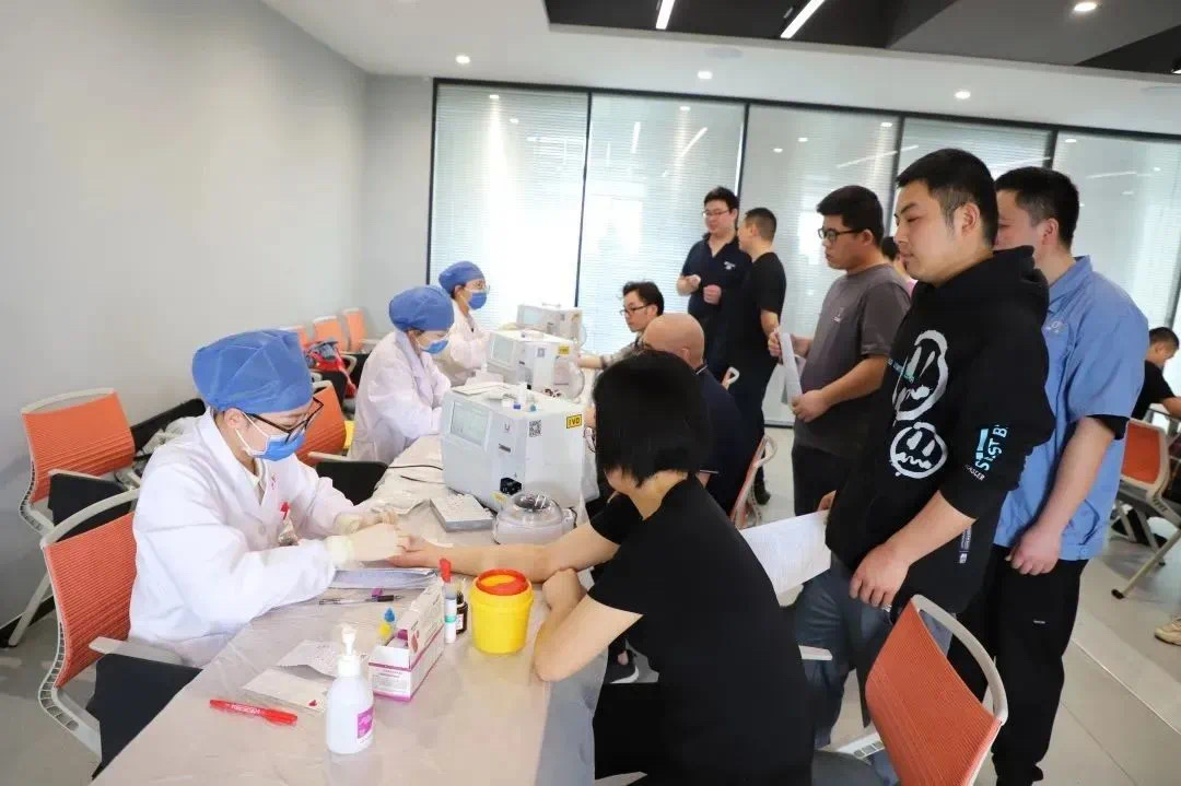 舐め犯し3波多野结衣