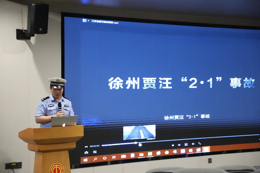 舐め犯し3波多野结衣