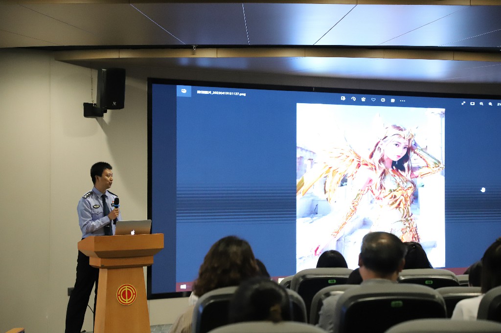 舐め犯し3波多野结衣