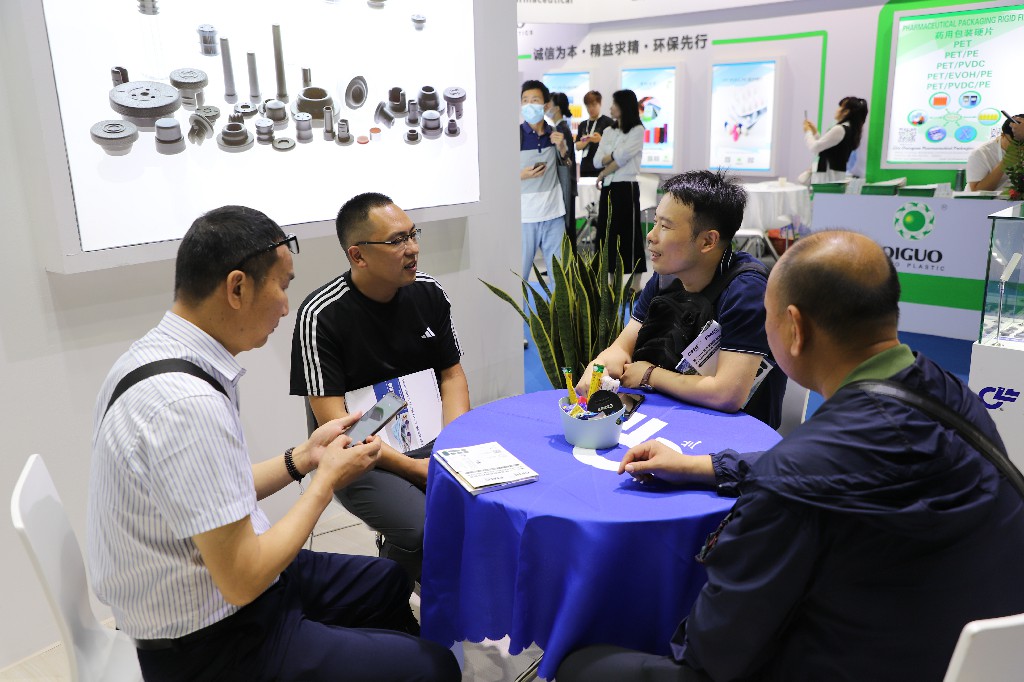 舐め犯し3波多野结衣