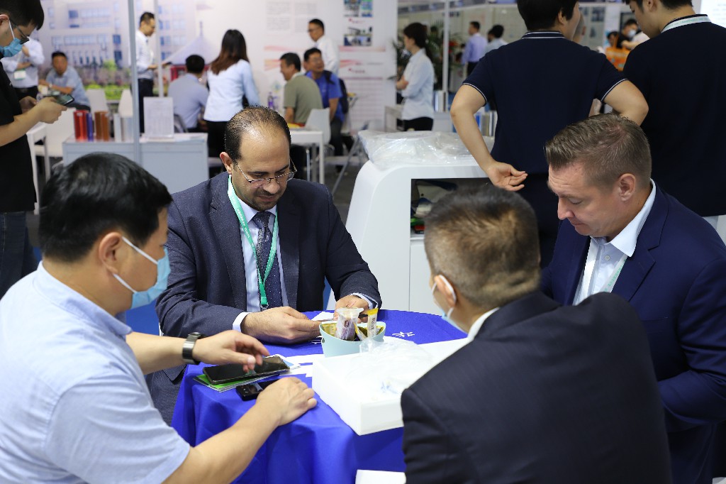 舐め犯し3波多野结衣