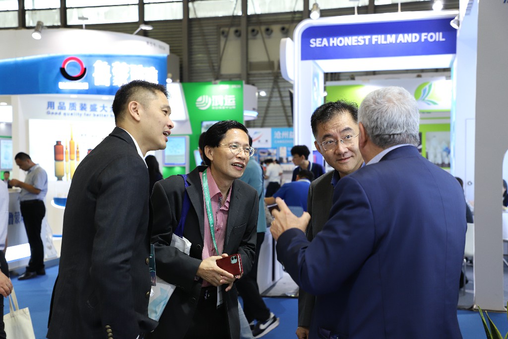 舐め犯し3波多野结衣