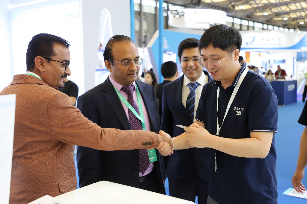 舐め犯し3波多野结衣