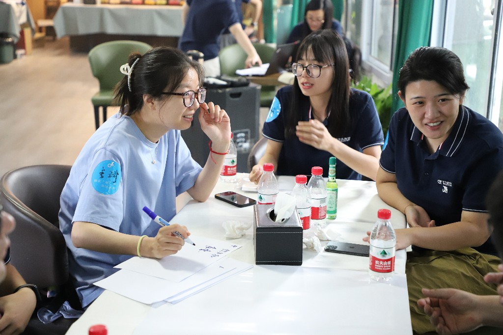 舐め犯し3波多野结衣