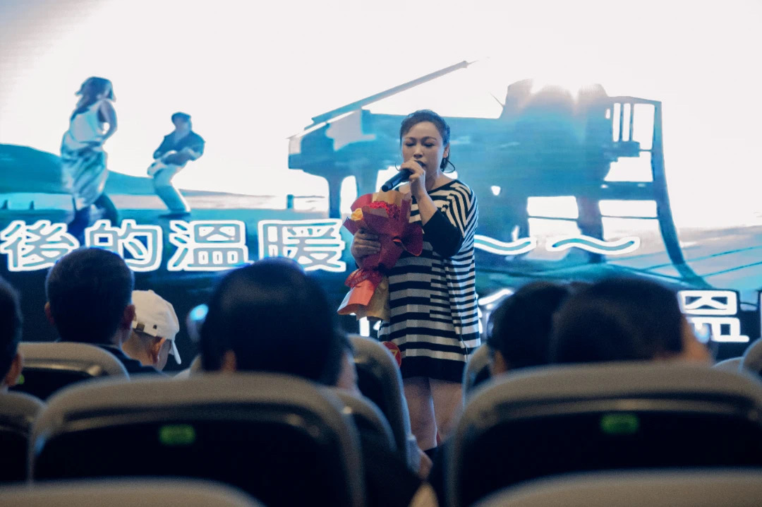 舐め犯し3波多野结衣