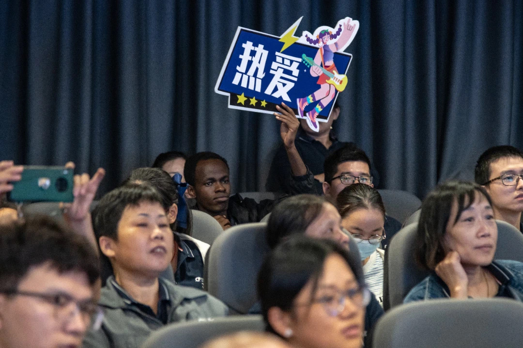 舐め犯し3波多野结衣