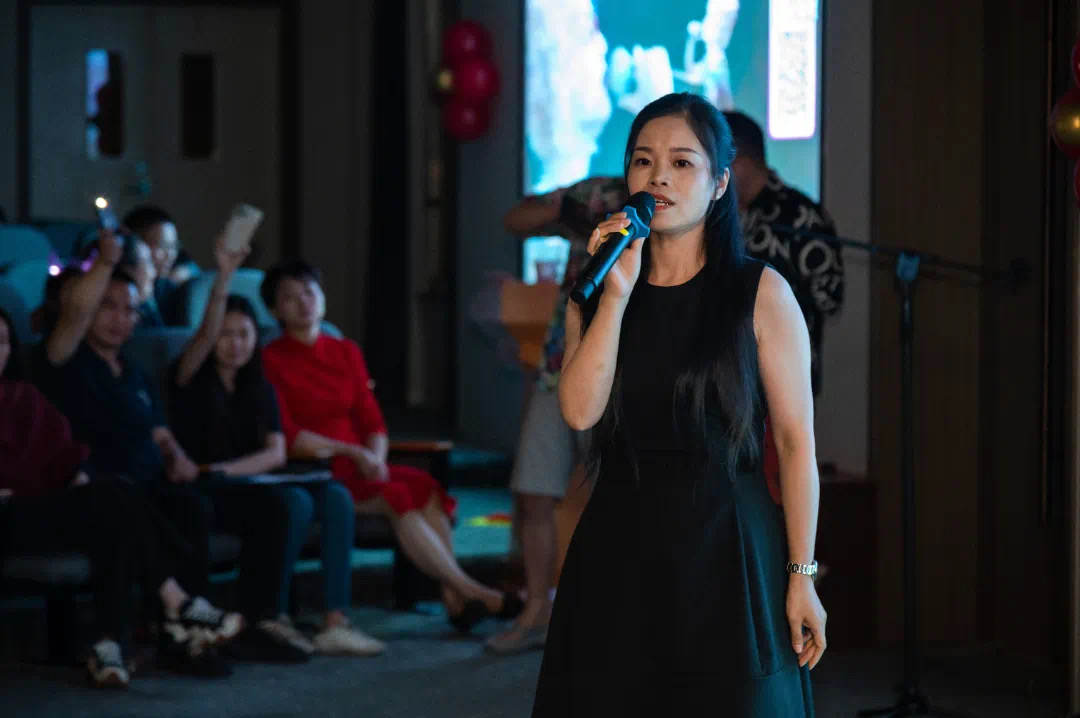 舐め犯し3波多野结衣