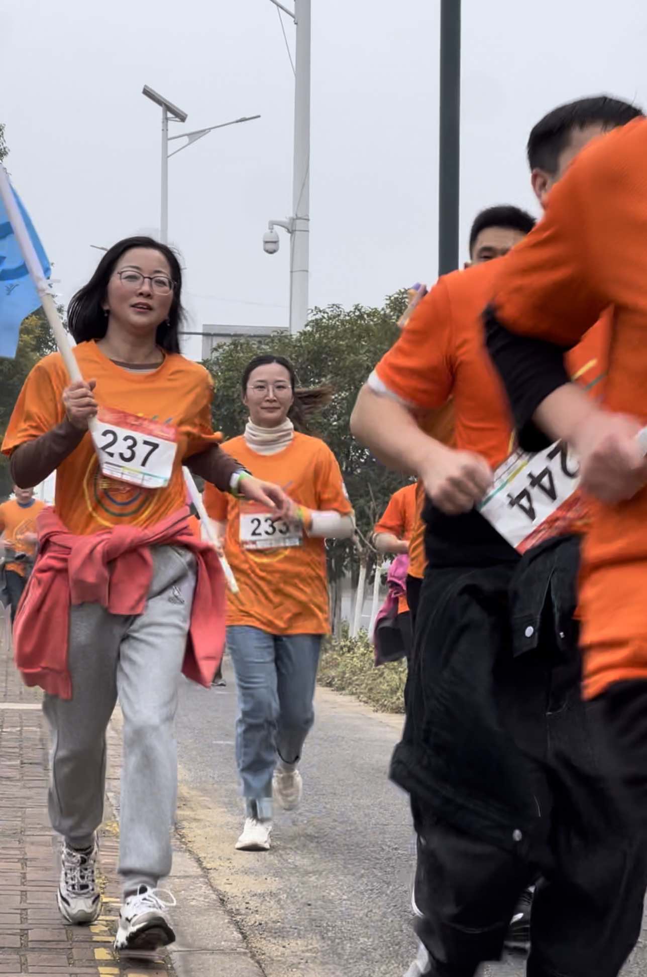 舐め犯し3波多野结衣
