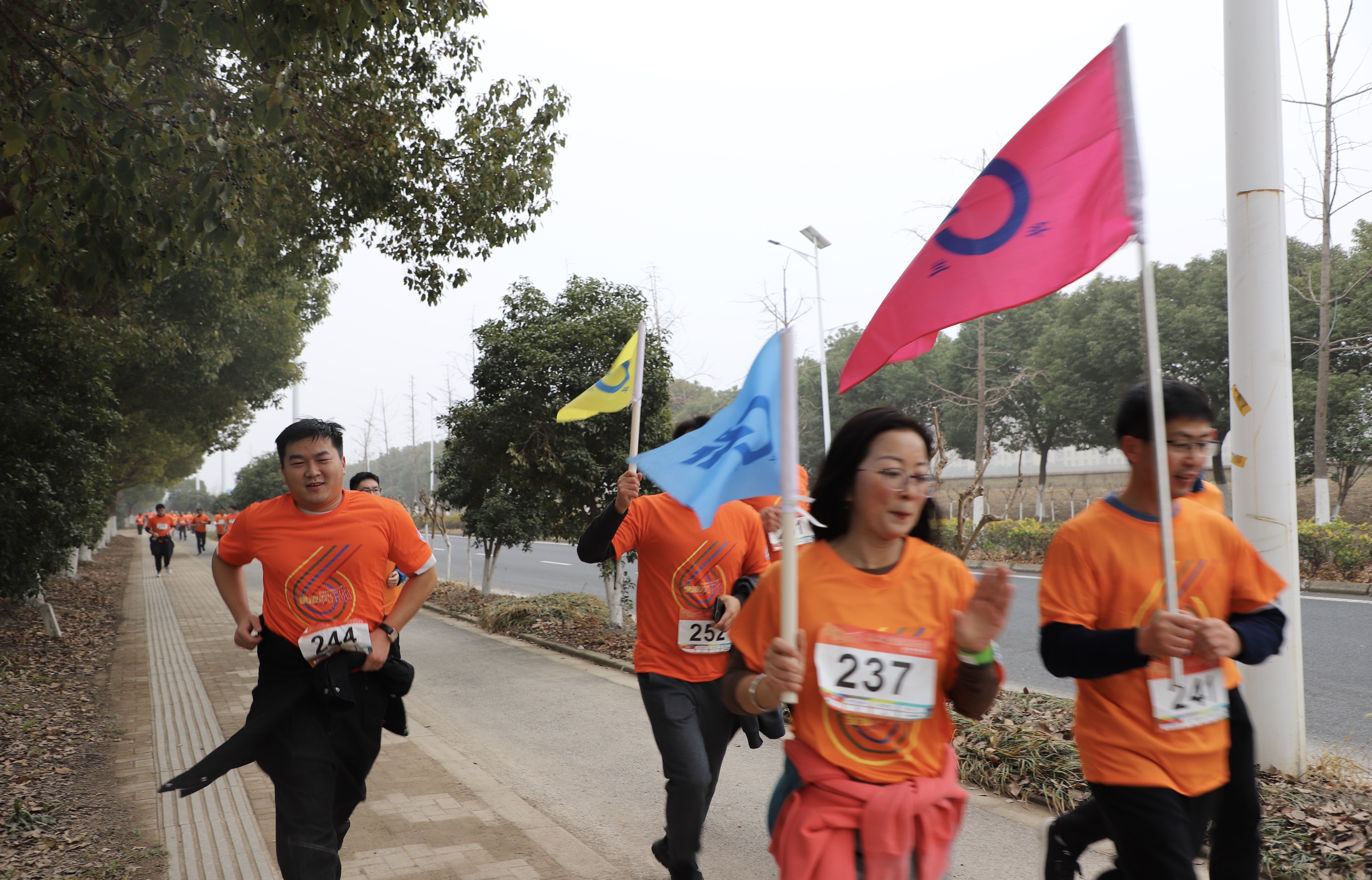舐め犯し3波多野结衣
