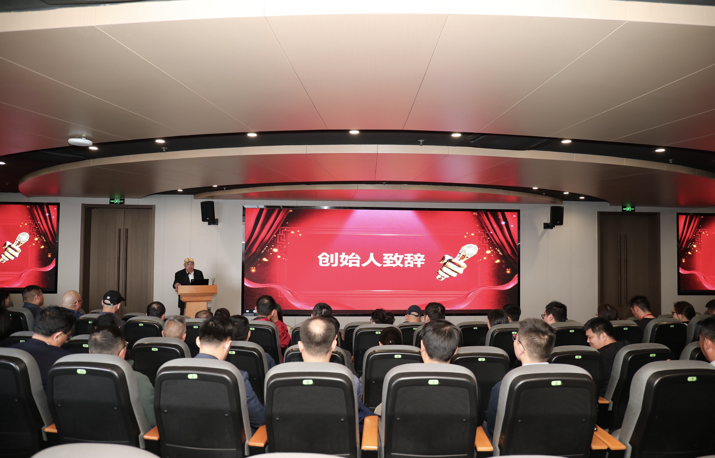 舐め犯し3波多野结衣