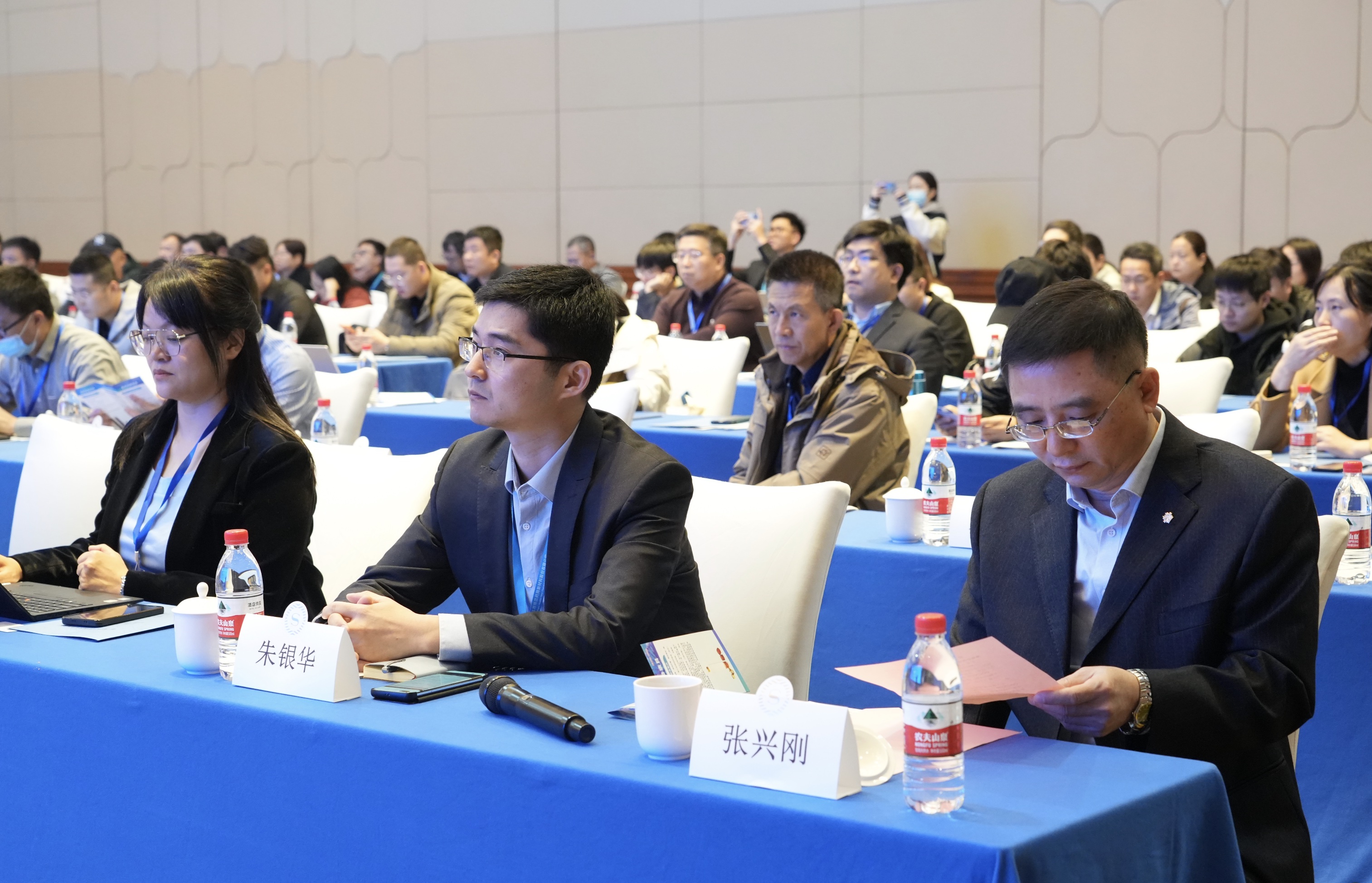 舐め犯し3波多野结衣