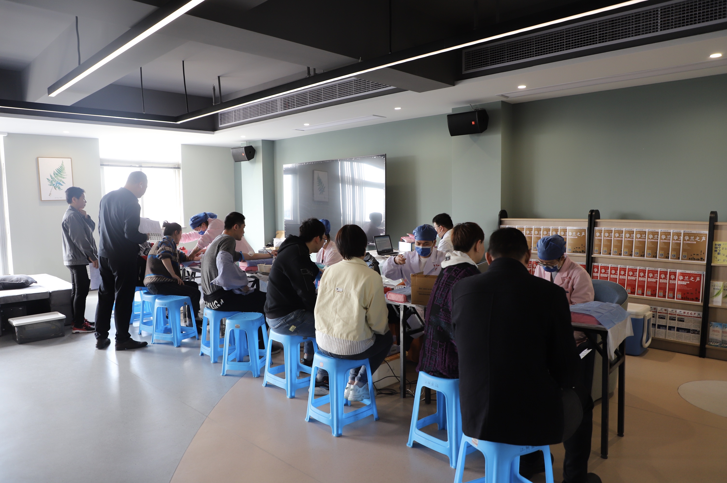 舐め犯し3波多野结衣