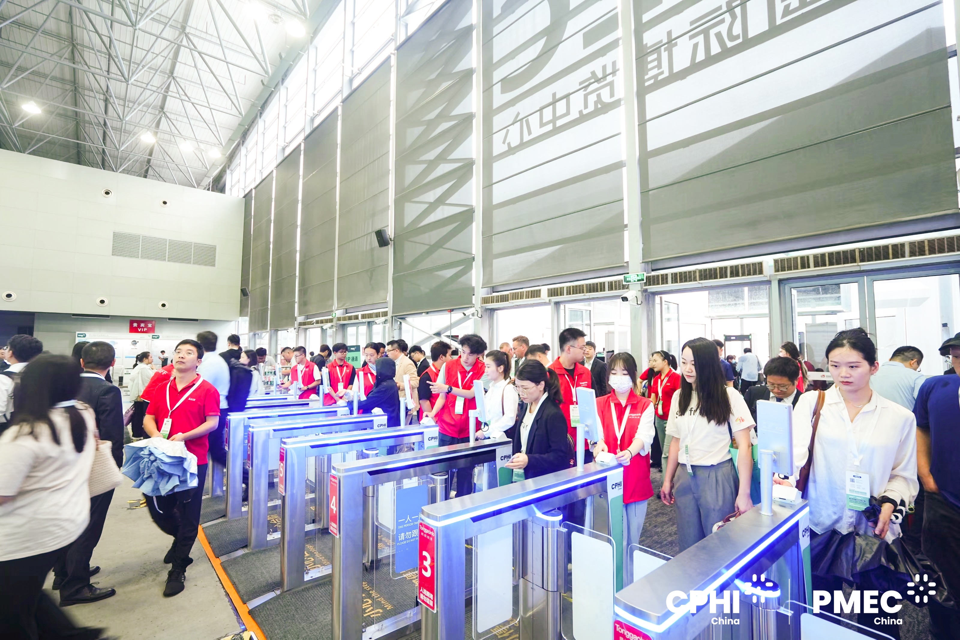 舐め犯し3波多野结衣